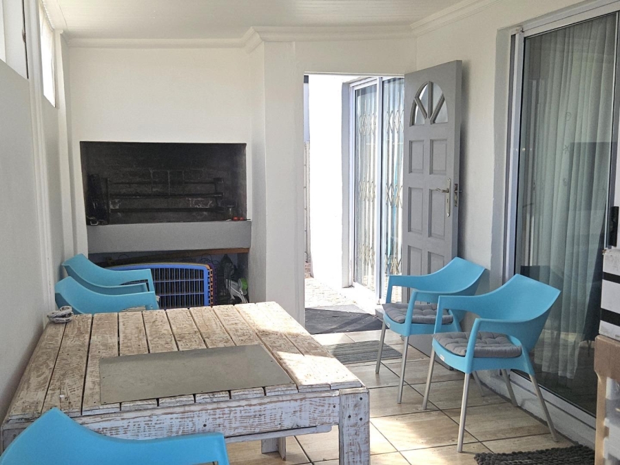 3 Bedroom Property for Sale in Pearly Beach Western Cape